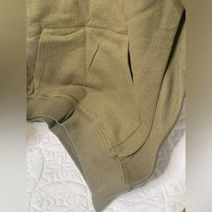 Hooded sweater for women